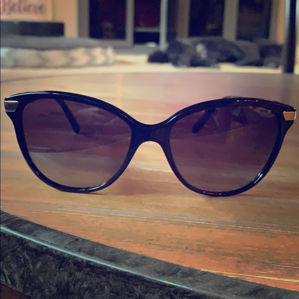Burberry Sunglasses - Picture 1 of 3